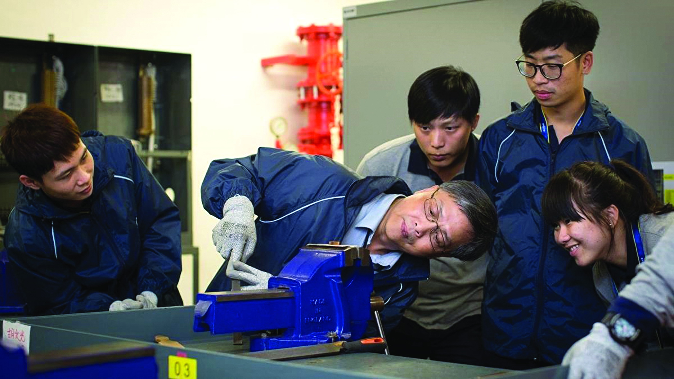 AI Atrophy Risk: Sinh Viên 2026 Có Nguy Cơ Mất Kỹ Năng Thật Nếu Dùng AI Quá Mức